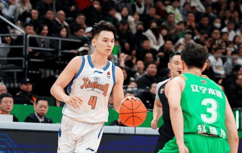 星空体育官网-格兰立竿见影！双核缺席惜败辽宁，3小将被盘活，补强控卫可蜕变