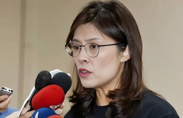 星空体育APP-难怪民进党气得跳脚也不敢抓郑丽文，她背后的保护伞，让绿营绝望